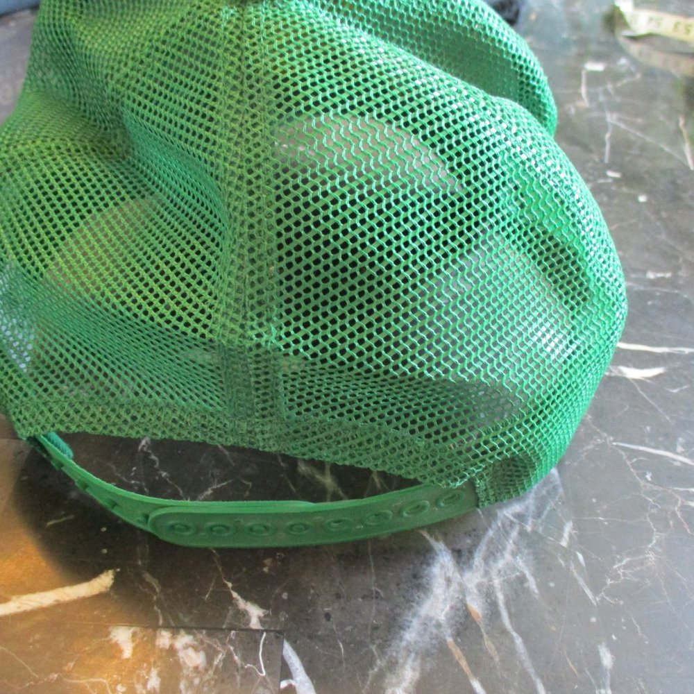 🛍NWOT John Deere Snap Back Trucker Hat - Picture 3 of 5